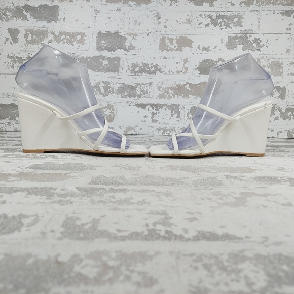 New Open Edit Eryn White Faux Leather Wedge Sandals C967 - Picture 7 of 14